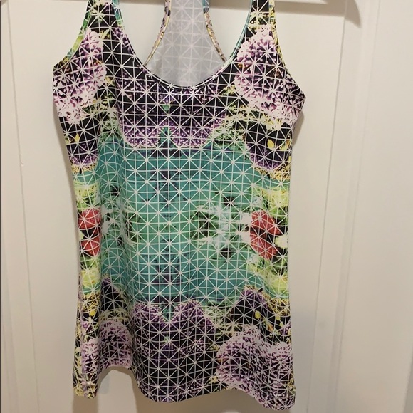 Lululemon Cool racerback Paradise grid - Picture 2 of 6